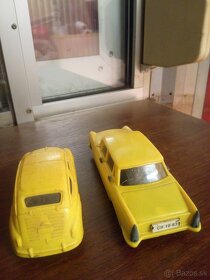 Staré hračky - maďarské autíčka - 10