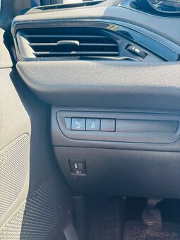  Znížená cena Peugeot 208 , 1560cm3 , 2015 - 10