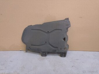 spod kryty podvozku, motora Octavia 3 - 10