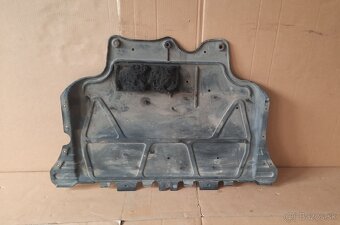 spod kryty podvozku, motora Octavia 3 - 10