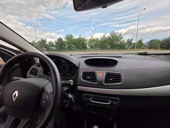 Renault Fluence 1.6 16V, 2010, 120 000 km, 1. majiteľ - 10