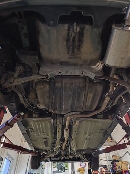 Honda Civic 6g 1.4 66kw 2000rv - 10