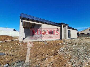 Predám 4-izb. bungalov dokončený Cestice,140m2, obecná voda - 10