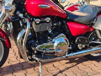 Triumph Thunderbird SE 1600 - 10