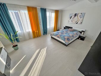 Moderný dvojizbový apartmán v elegantnom komplexe - Slnečné - 10