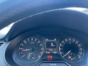 ŠKODA OCTAVIA 3 1.6TDI 77KW - 10