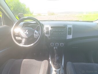Mitsubishi Outlander 2TDI 4x4 - 10