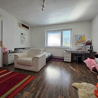 Moderný dvojgeneračný a RD, 380m2, Sečovce, 6a pozemok, foto - 10