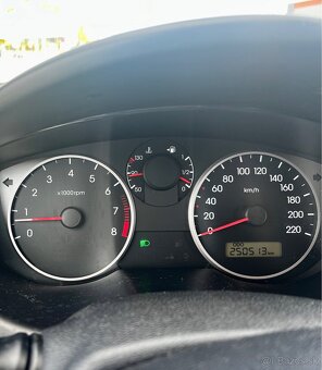 Hyundai i20 1.4 – spoľahlivý mestský hatchback - 10