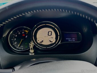 Renault Fluence 1.6 82KW. 1. Majiteľ. Top stav - 10