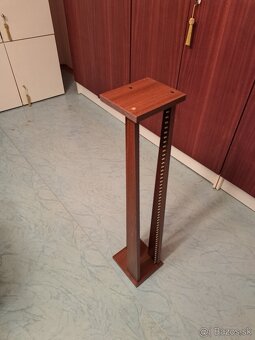 Reprobedne, reproduktory, 2 ks a Stojan na CD, kazety - 10