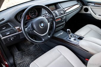 BMW X5 xDrive30d, 180 kW (2010) - 10