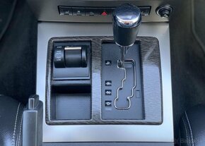 Jeep Cherokee 2.8CRD LIMITED AUTOMAT KŮŽE nafta automat - 10