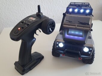 RC model Land Rover 1:16 4x4 plne osvetlený - 10