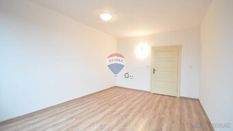 PREDAJ, Rodinný dom, Štrba, pozemok 184 m2 + spoločný dvor p - 10