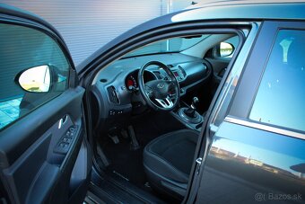 Kia Sportage 1.7 CRDi VGT 2WD Panoramatická strecha, Tažné - 10