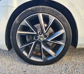ŠKODA SUPERB COMBI 2.0 TDI SCR SPORTLINE 4X4 DSG - 10