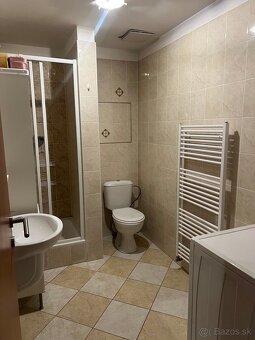 1 IZB. BYT S BALKÓNOM, ZARIADENÝ, UL. HRACHOVÁ, VOĽNÝ 17.júl - 10