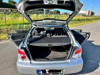 Subaru Impreza combi automat 1.5 benzín 4x4 - 10