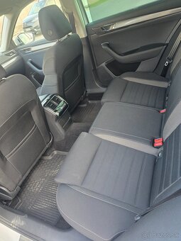 Škoda Superb Combi 2.0 TDI Scout 4x4 DSG prvy majiteľ - 10
