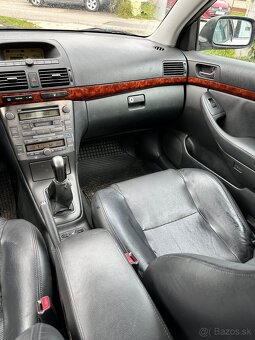 Rozpredam Avensis 2003-2008 5D 2.0 diesel 85kw - 10
