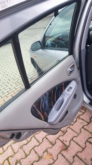 Nissan Almera 1.5 dci - 10