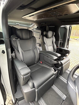 LEXUS LM350H - 10