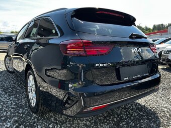 KIA Ceed SW automat - 10