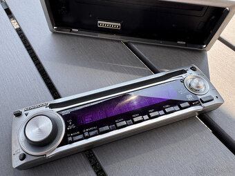 Autorádia KENWOOD a PIONEER - 10