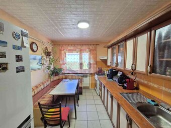 4 izbový rekonštruovaný rodinný dom v Okoličnej na Ostrove - 10