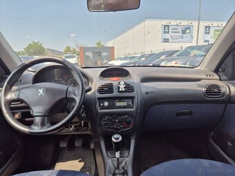 Peugeot 206 1.2i - 10
