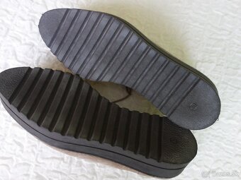 3x Dámske poltopánky veľ.39 - 10