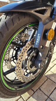 Kawasaki Versys 1000 GT - 10