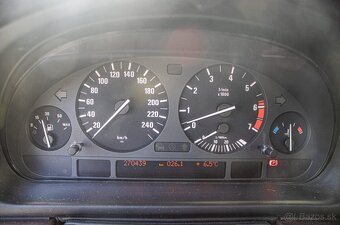 BMW Rad 5 540 i, 210kW, M6 - 10