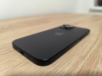 iPhone 15 128GB Black - 10