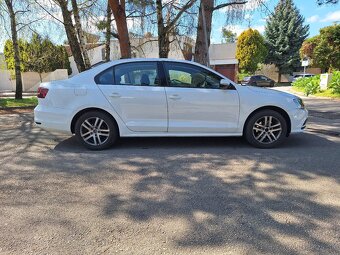 Volkswagen Jetta - 10