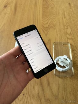 iPhone SE 2020 64 gb Black v záruke - 10