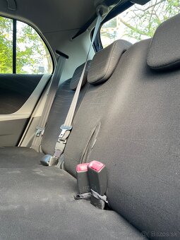 Toyota Yaris - 10