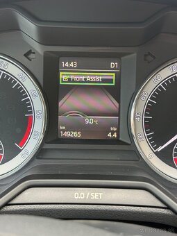 Predám Škoda Octavia 1,6 TDI DSG - 10