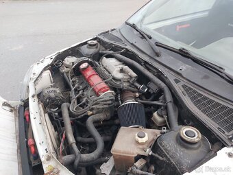 Pretekárske auto Renault Clio 1 - 10