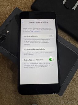 iPhone 8 Plus 64GB - 10