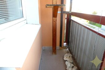 Veľkometrážny 3 izbový byt s balkónom po čiastočnej rekonštr - 10