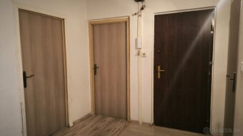 3 IZBOVÝ BYT LUČENEC - PREDAJ - 10