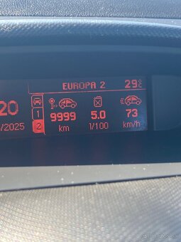 Peugeot 308 1,6HDi r. 2010 - 10