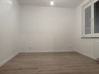 Dvojgarsonka, Znievska, komplet rekonstrukcia - 10