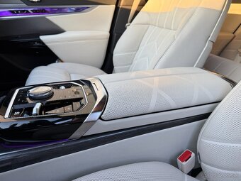 BMW 750e / TV / Lounge sedenie - 10