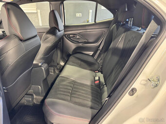 Toyota Yaris Cross GR Sport - 10