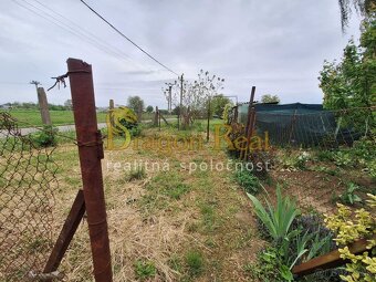 3 Izbový byt s balkónom, garážou a záhradkou – BRACOVCE - 10