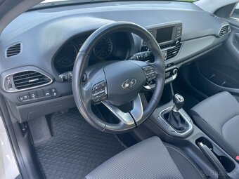 Hyundai i30 Com. 1.6CRDi 85kW 1.maj. ČR DPH - 10