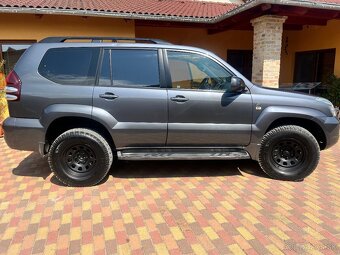 TOYOTA LAND CRUISER - 10